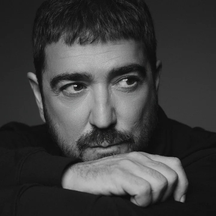 Flyer de Antonio Orozco