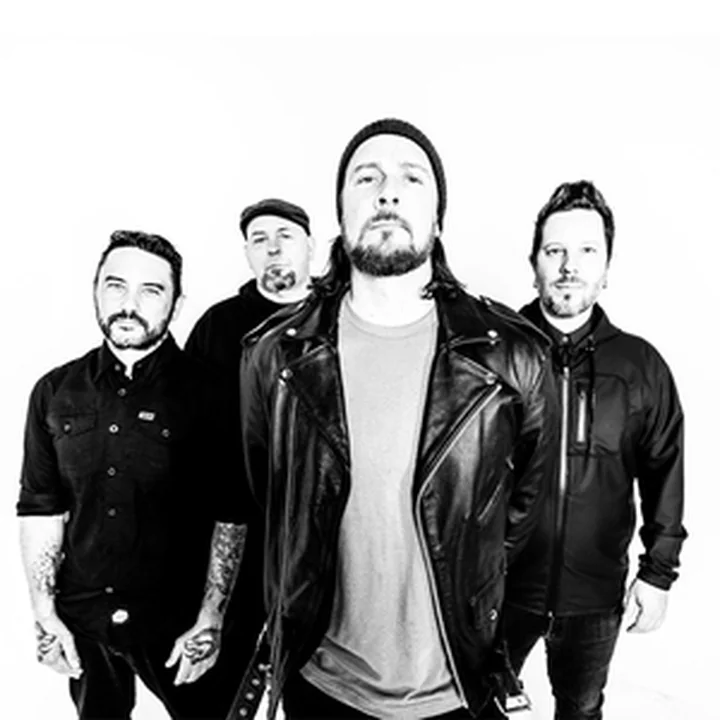 Flyer de Authority Zero