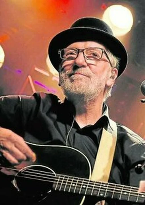 Flyer de Pancho Varona