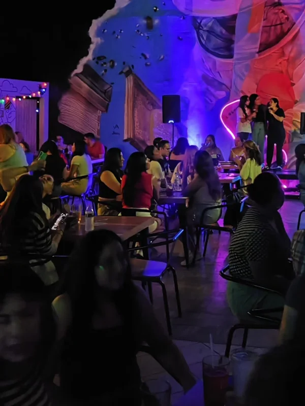 Este viernes fue #Swiftie en Colmena ✨😎 Gracias por acompañarnos! 🍺

Estén atentos para los próximos eventos💅

Cervecería Colmena🐝
⏰ Abierto desde las 5:00PM, Martes a Sabado
📍 Calz. Justo Sierra 1700, Plaza Azteca, Col. Los Pinos, Mexicali 

#TaylorNoNosInvitoASuBoda

#PeroFuiAlKaraokeSwiftie

#SeAcabaronLasSangrias

#YaEstamosJuntandoParaUnaCamaraNueva