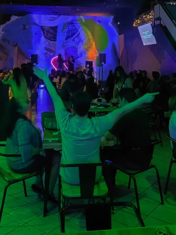 Este viernes fue #Swiftie en Colmena ✨😎 Gracias por acompañarnos! 🍺

Estén atentos para los próximos eventos💅

Cervecería Colmena🐝
⏰ Abierto desde las 5:00PM, Martes a Sabado
📍 Calz. Justo Sierra 1700, Plaza Azteca, Col. Los Pinos, Mexicali 

#TaylorNoNosInvitoASuBoda

#PeroFuiAlKaraokeSwiftie

#SeAcabaronLasSangrias

#YaEstamosJuntandoParaUnaCamaraNueva