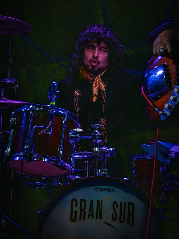 Anoche, @gransurmex hizo vibrar el Black Box. 🔥🎶
Una noche de música, energía y emociones que se queda en la memoria. 🖤