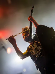 @kabrones_oficial conquista Tijuana con un SOLD OUT

La noche de ayer, Kabrönes llegó al escenario de @blackboxtj Tijuana para ofrecer una noche cargada de rock, nostalgia y grandes clásicos que siguen vigentes 🖤

El público tijuanense respondió desde el primer momento y convirtió el recinto en una verdadera celebración, acompañando a la banda durante una noche que quedará marcada entre los grandes shows de esta temporada.

Una noche que demuestra, una vez más, la fuerza del rock en Tijuana. 🤘🏻🔥

📸 Revive algunos momentos de lo que se vivió anoche.

@delnorte_live