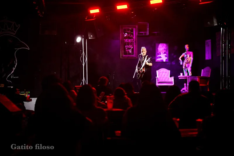 @danielgusana se presenta en @thecrown.mxl