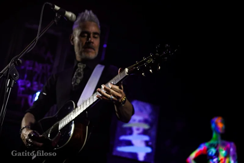 @danielgusana se presenta en @thecrown.mxl