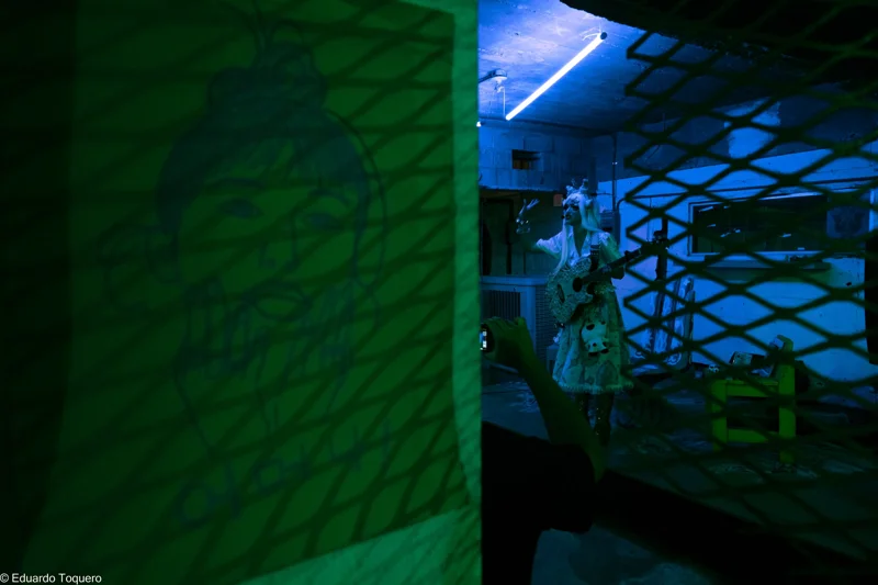 Awesome photography from our opening exhibition in Mexicali, Mexico
credit: @jetoquero 

Special thanks to @galeria.tnumbra and @edificiobertha for hosting and helping us bring over 300 artists together 

멕시코 멕시칼리에서 열린 개막 전시의 멋진 사진입니다.
사진 제공: @jetoquero

300명 이상의 아티스트가 함께할 수 있도록 장소를 제공하고 도움을 주신 @galeria.tnumbra와 @edificiobertha에 깊은 감사를 드립니다.

#photoftheday #photographer #artgallery #mexico