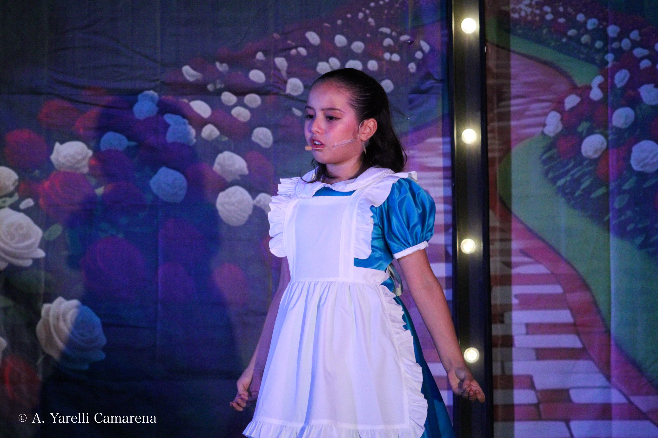 Les compartimos más fotos de Alicia en el País de las Maravillas jr. con otro de nuestros elencos ✨
Amamos ver el talento de estos niños en acción 🌟 si pudiste ver la obra, cuéntanos: ¿Qué te pareció? 🐰