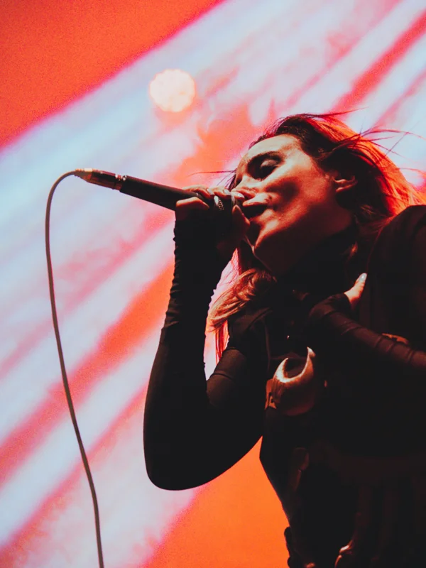 @annafiorimx iniciando la noche en el @circovolador para dar la bienvenida a @sonataarcticaofficial.

📷 @soyunpokemon_