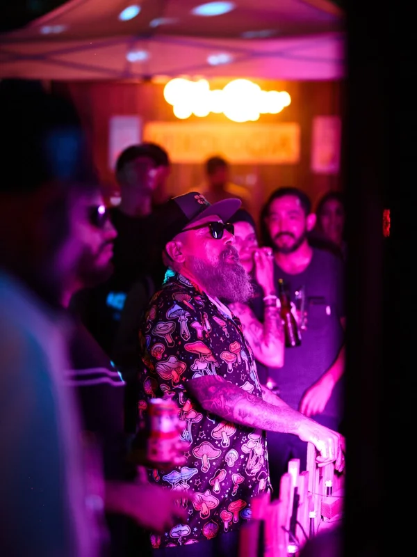 PICNIC X @hazynoise 🪩🐍

Cerramos las PICNIC SUMMER NIGHTS con broche de oro!🍻🙌🏼

Nuestros amigos de HAZY NOISE marcaron el ritmo toda la noche… cambios de energía, rola tras rola, bajos intensos y mucho groove🐍🔊

Gracias a todos los que hicieron parte de estas fiestas de verano, todo esto es para ustedes🌴💃

Estén atentos a las próximas fechas para seguir bailando y gozando juntos!❤️‍🔥