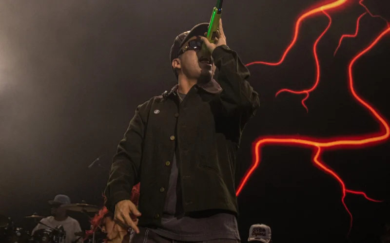 MCDAVO inició la #GiraMamalona desde nuestro escenario.
¿Cómo lo viviste y cuál fue tu invitado favorito? 🔥

📸 Isaac Lucio - @seluciomilente