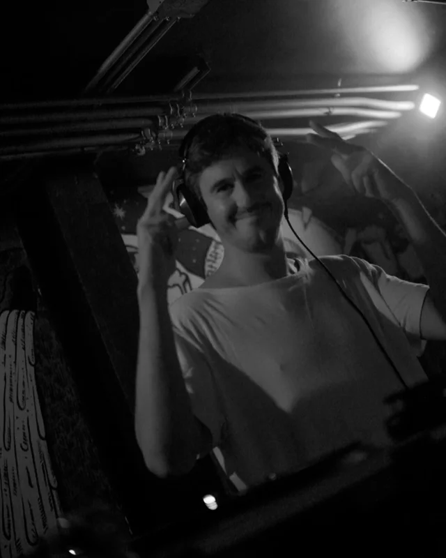Recap 📸
#taptoparty
The weekend came with its own soundtrack.
Pudiste escuchar: 
@themekanism @masflow.perreo @c.h.o.c.a @boysdontdisco @thejacksyndicate
