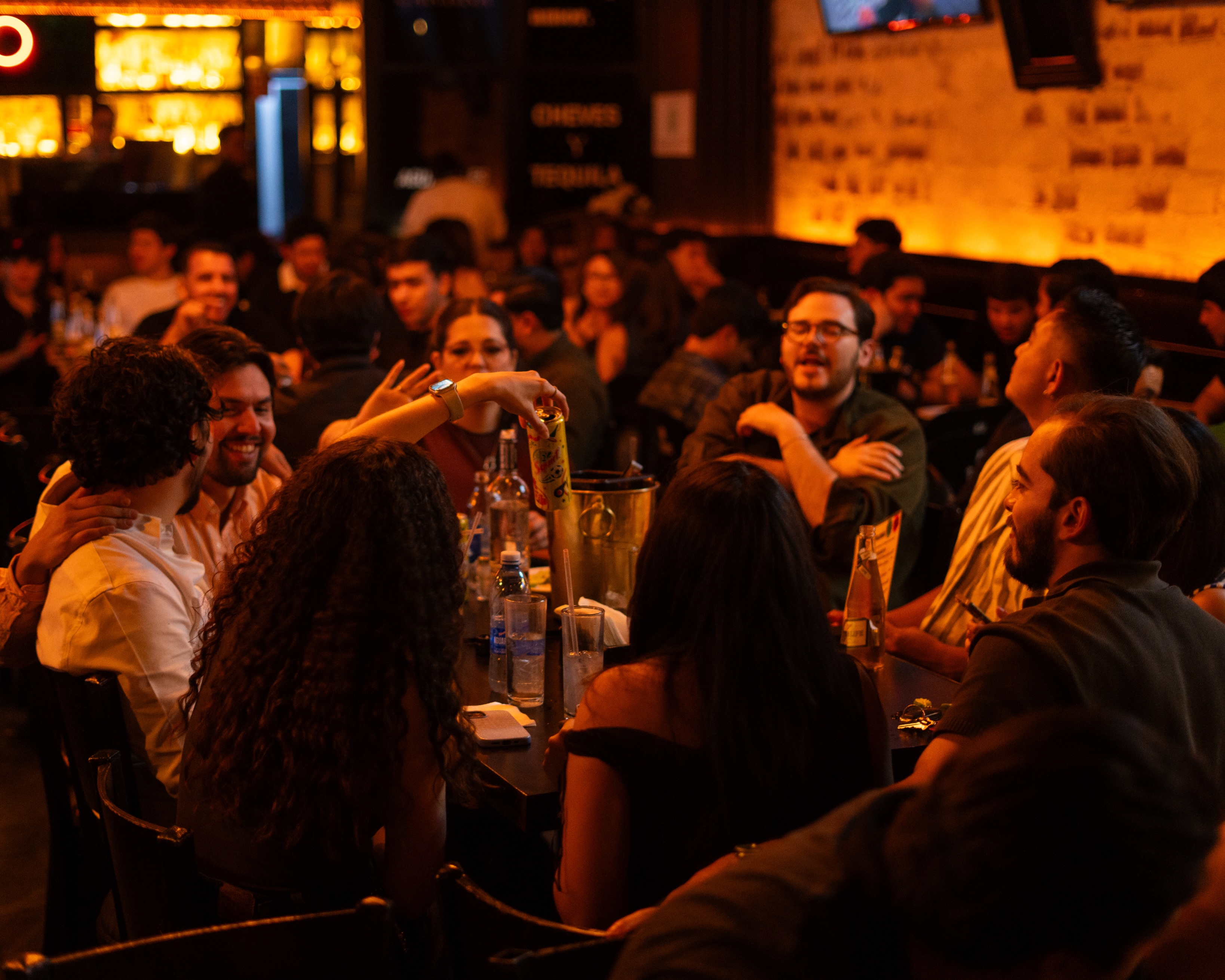 Echar el trago con los de confianza en @botanerocolorado 🥃🍺

¡Pásele que hay lugar!